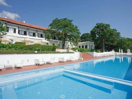 Hotel Oasis อัลเบนา ภายนอก รูปภาพ