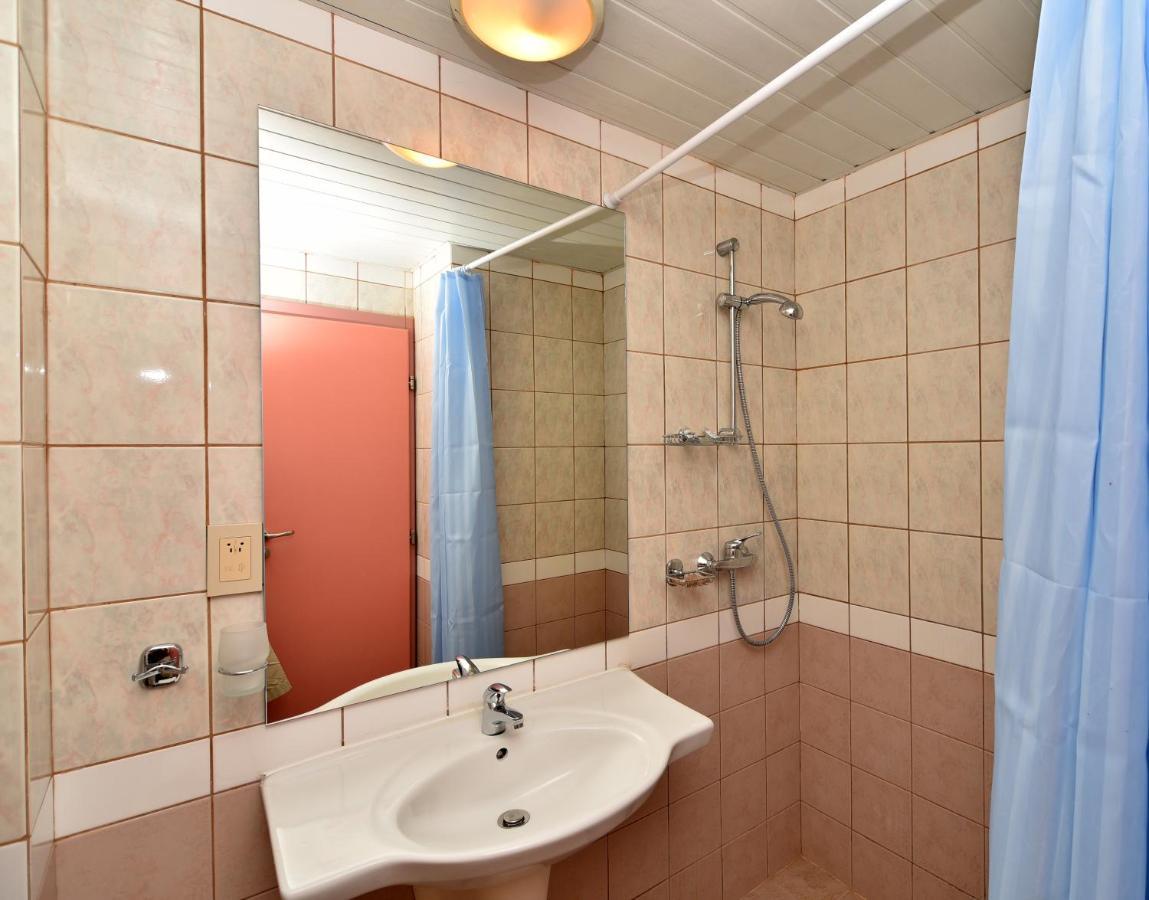 Hotel Oasis อัลเบนา ภายนอก รูปภาพ