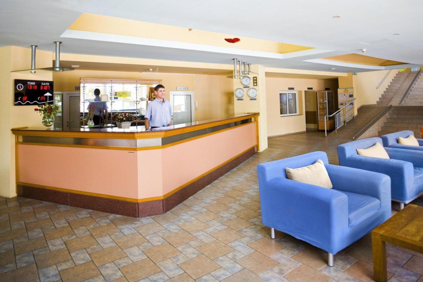 Hotel Oasis อัลเบนา ภายนอก รูปภาพ