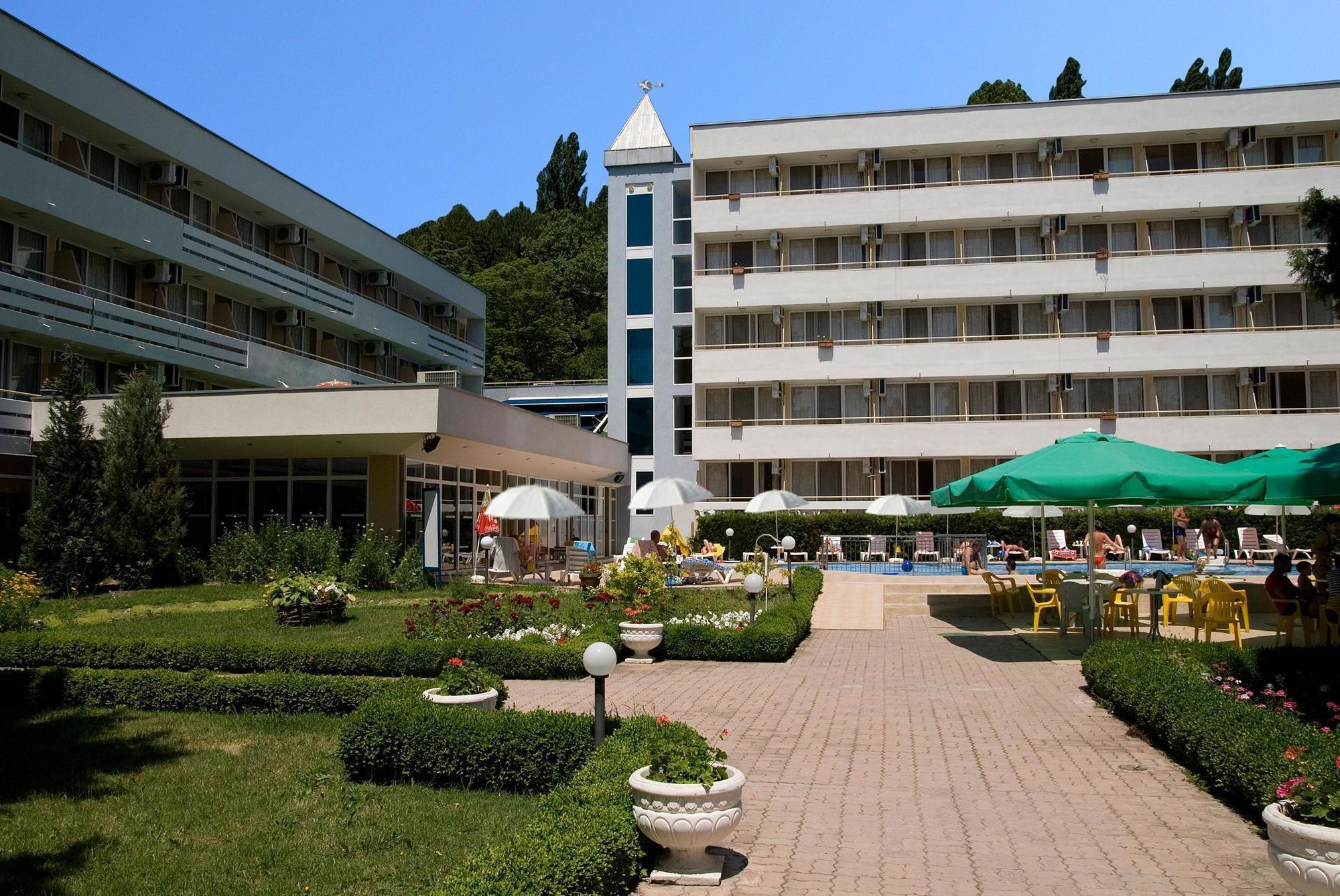 Hotel Oasis อัลเบนา ภายนอก รูปภาพ
